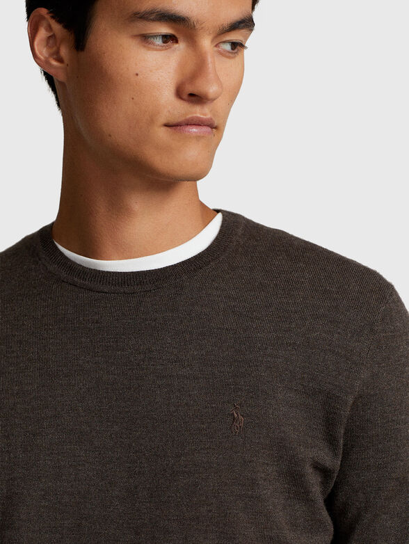 Wool sweater in brown  - 4