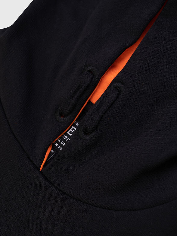 Hooded sweatshirt - 4