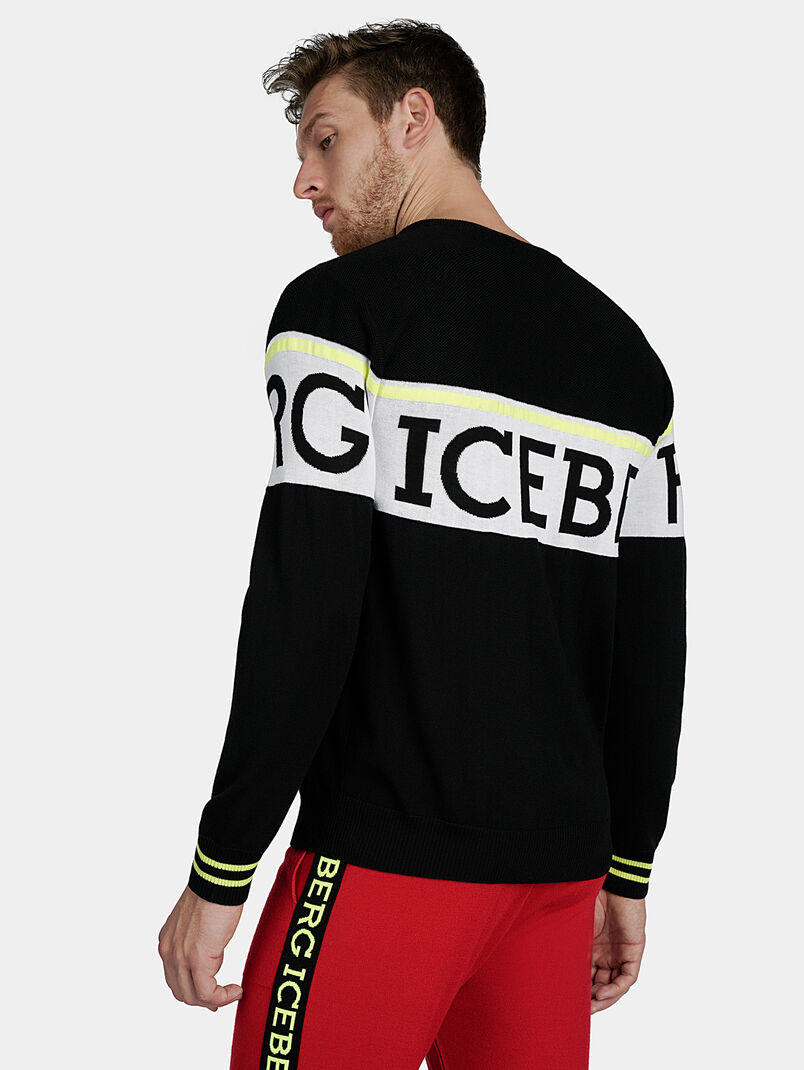 Black sweater with contrasting logo - 3