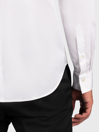 Shirt with zipper on the collar - 4