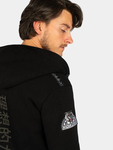 Sweatshirt with zip - 4