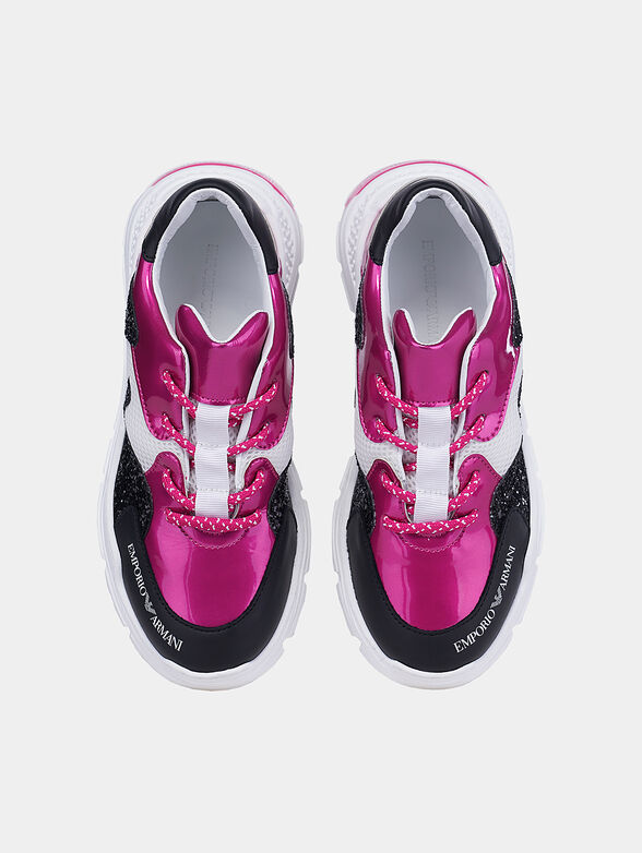 Sports shoes with shiny details - 6