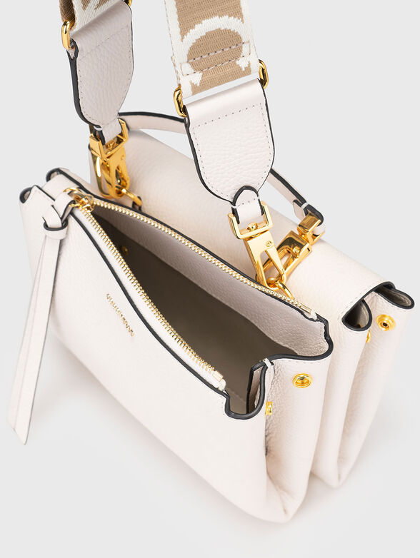 Leather bag in black - 5