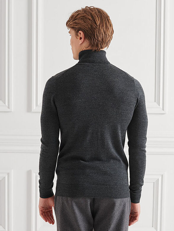Grey turtleneck sweater - 3