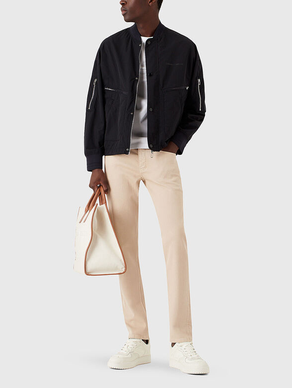 Cotton T-shirt with oval neckline in white - 2