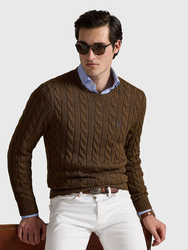 Round neck knitted sweater - 5