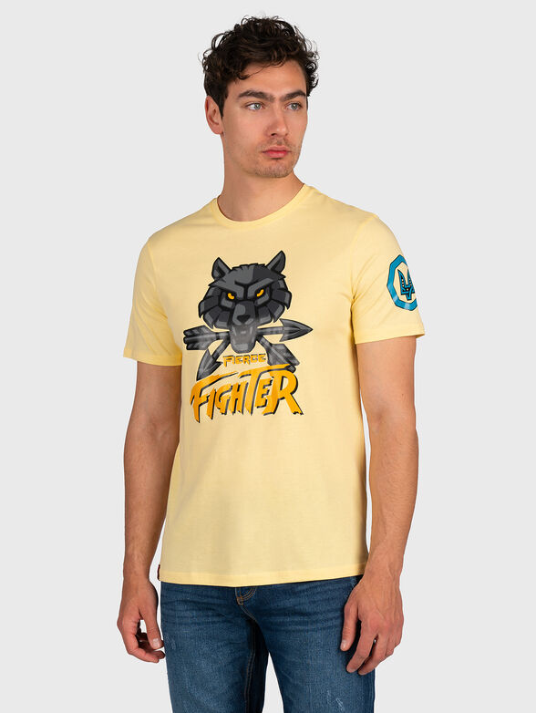 T-shirt in yellow color with print - 1