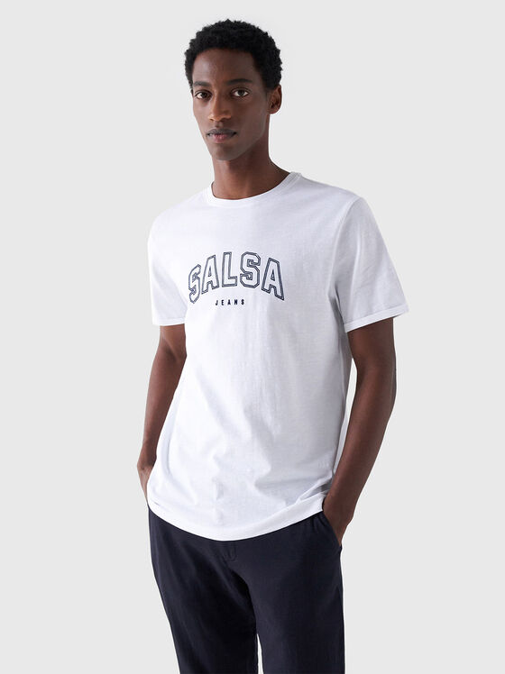 Бяла тениска с контрастно лого - 1