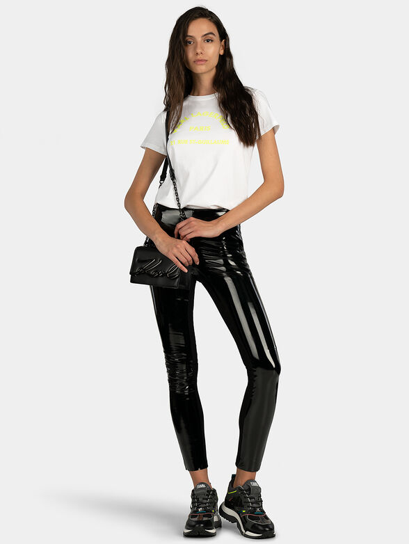 Black t-shirt with contrasting logo lettering - 4