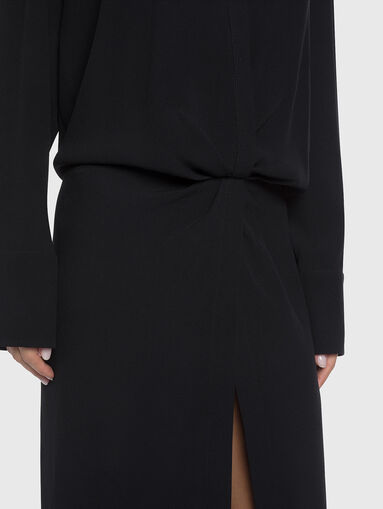 Long crepe dress with accent slit - 4