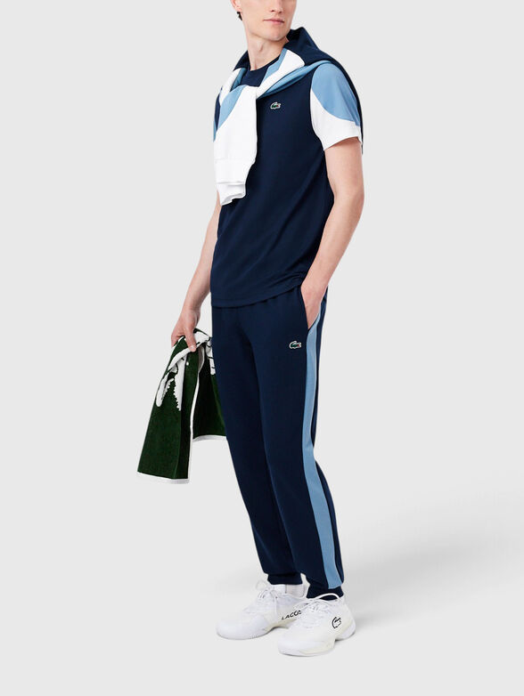 Sports pants with contrast trim - 4