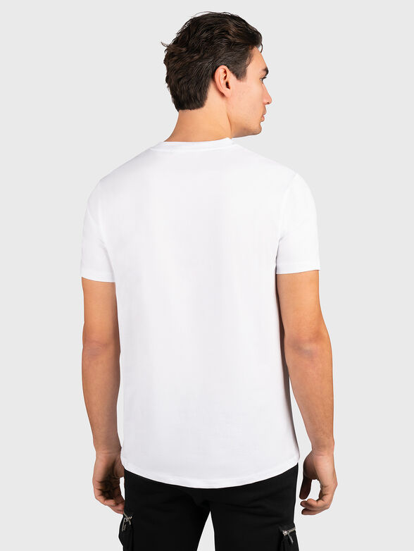 Beige T-shirt with accent pocket - 3