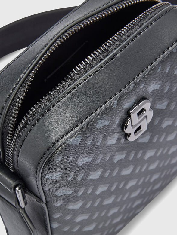 Crossbody bag with monogram print - 6