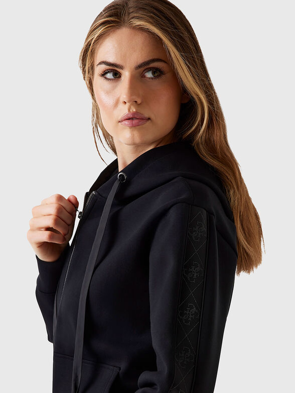 Hooded sweatshirt with zip - 4