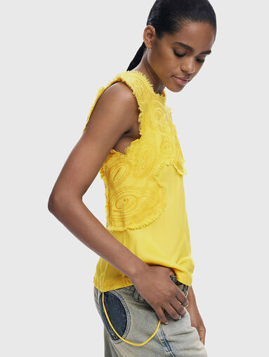 Blouse with embroidery - 4