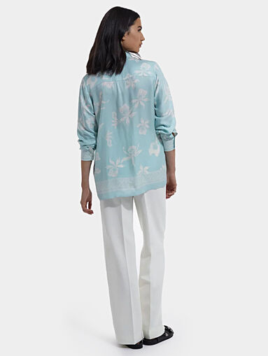 Satin shirt with floral motifs - 5