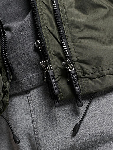 Triple-layered two-way zip fastening jacket - 5