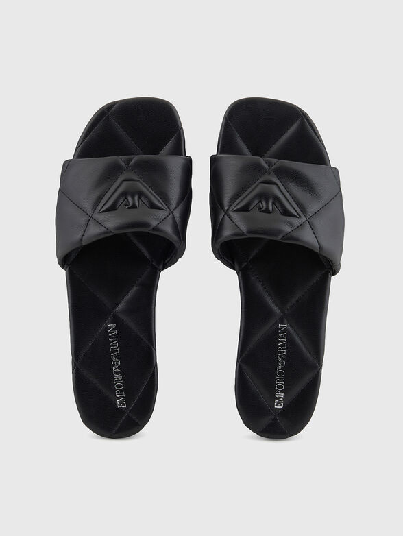 Black slippers with quilted effect - 6