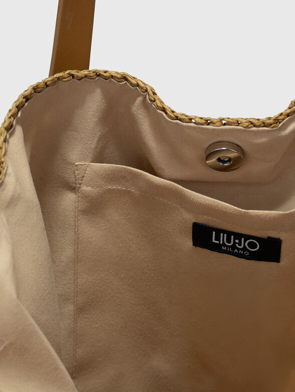 Woven bag with embossed logo - 6