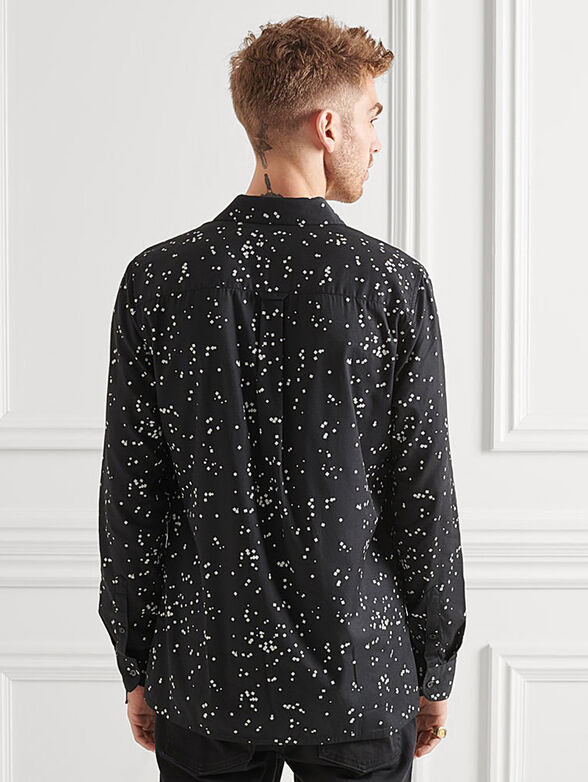 Shirt with geometric print - 3
