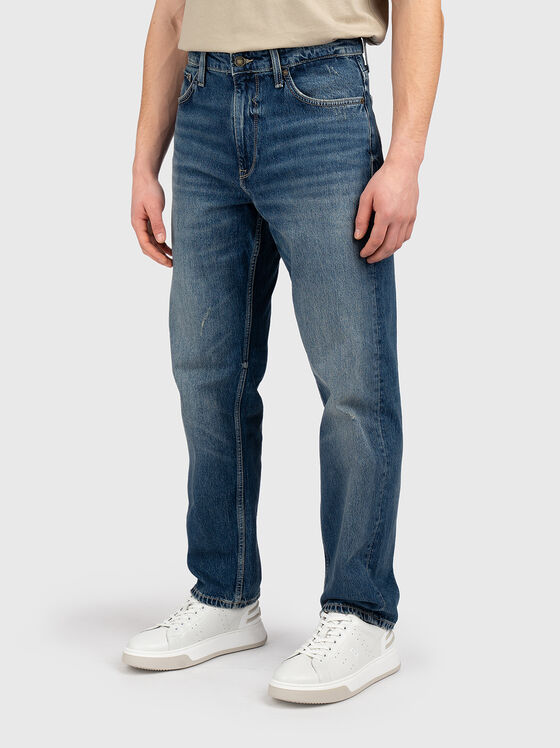 Прави дънки с лого детайл - 1