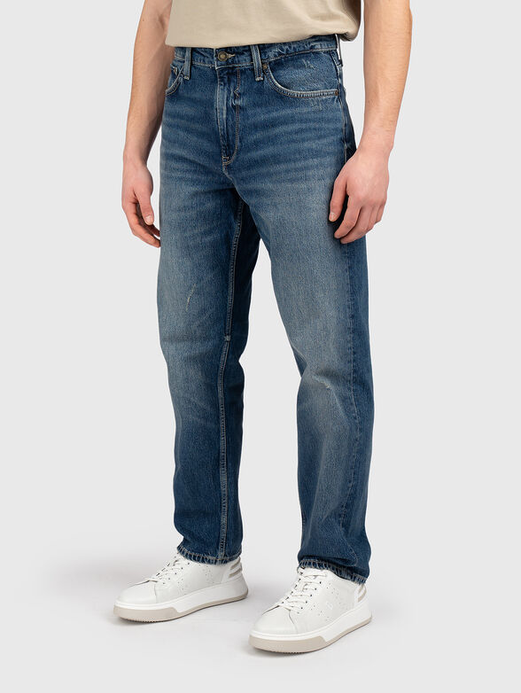 Straight-leg jeans with a logo detail - 1