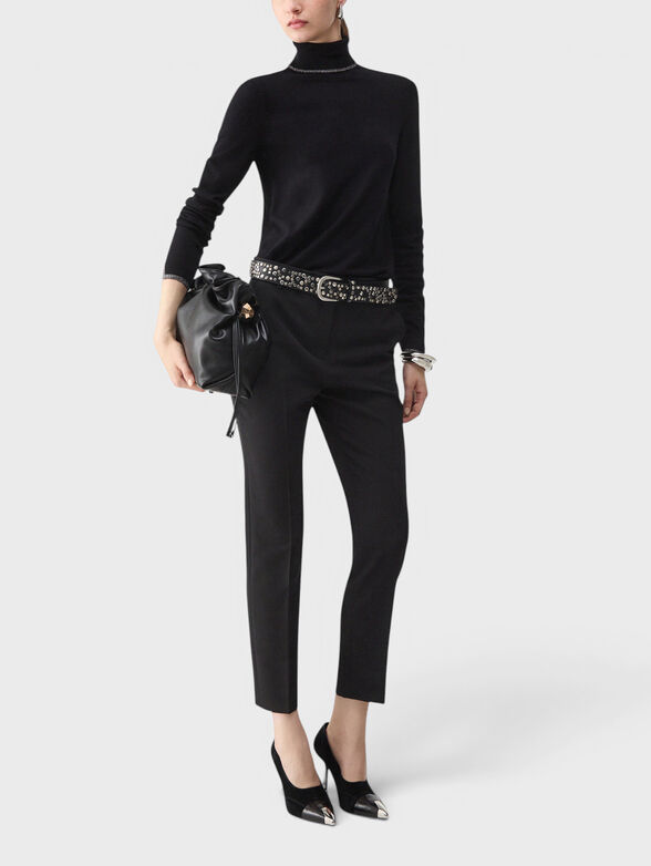 Black sweater made of a viscose blend - 2