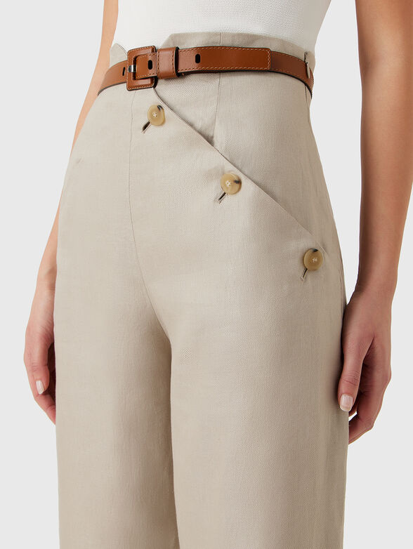 Trousers with accent buttons  - 3