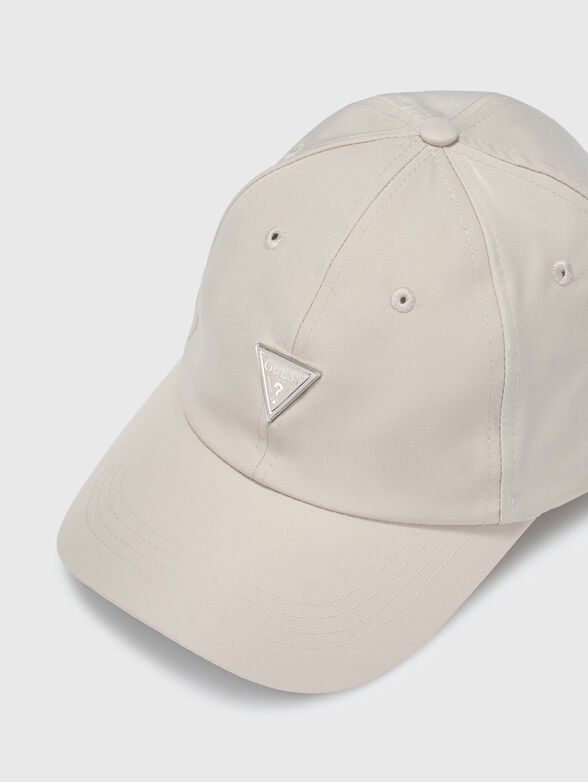 Baseball cap with logo - 4