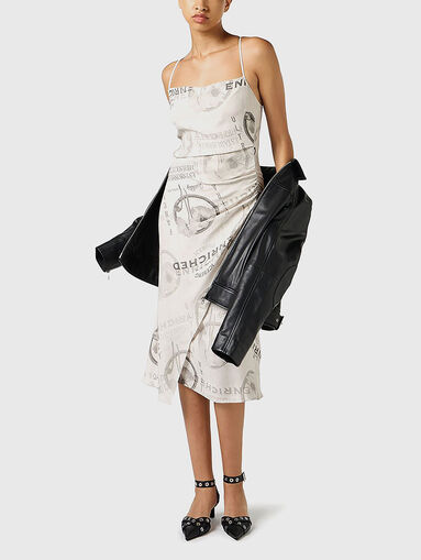 Midi dress with accent print - 5