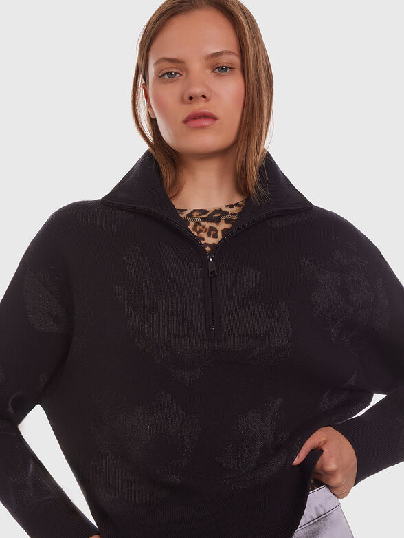 Floral-print sweater in black  - 4