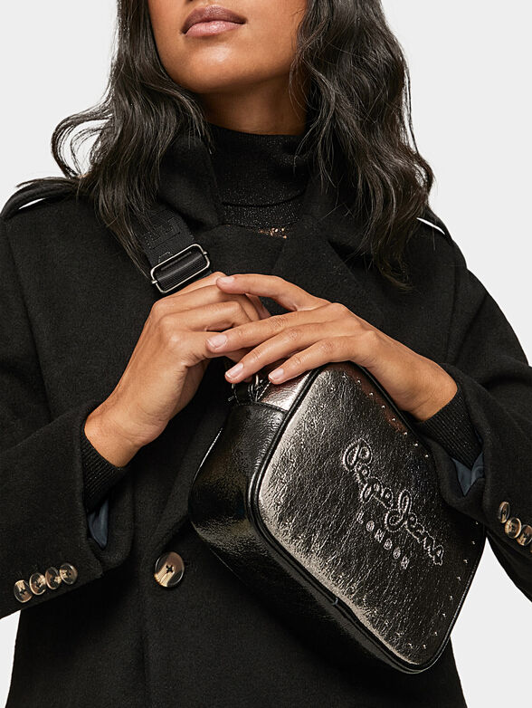 BASSY 1973 crossbody bag in silver color - 2