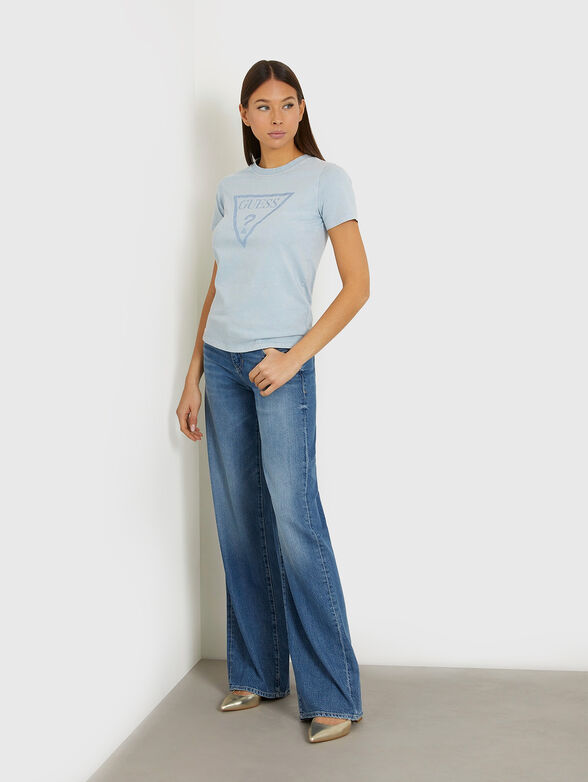Crystal embellished T-shirt in blue - 2