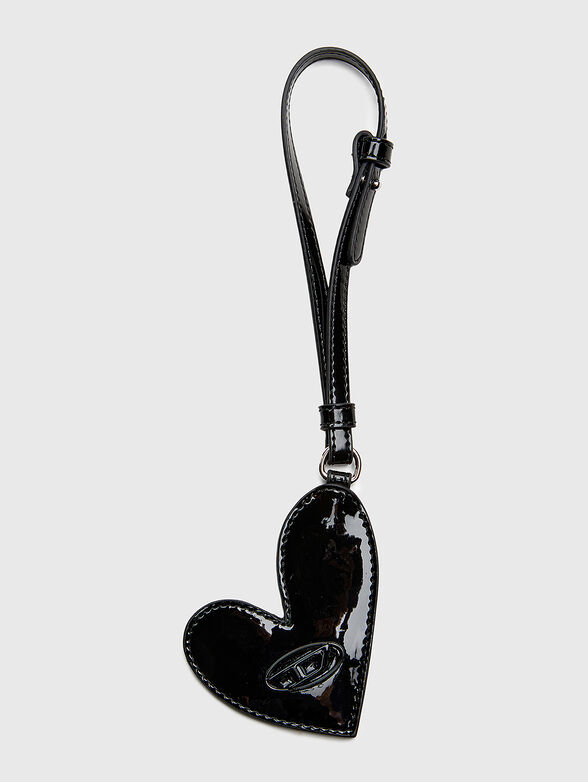 Accessory with embossed logo - 1