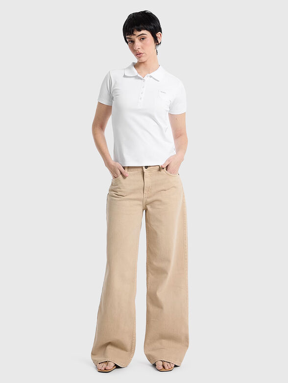 Polo shirt with short sleeves and buttons - 2