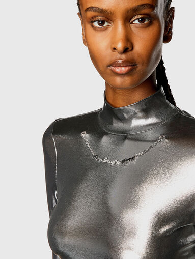 Blouse with metallic effect and accent chain - 4