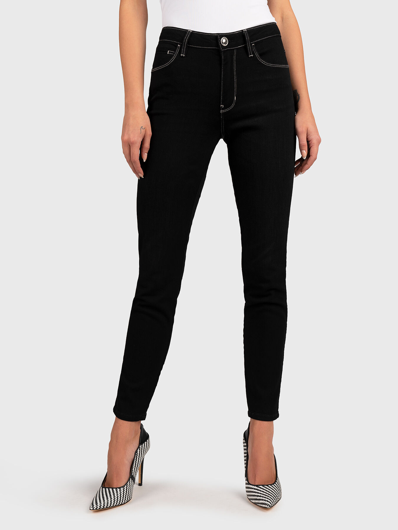 SEXY CURVE black jeans with accent stitches brand GUESS