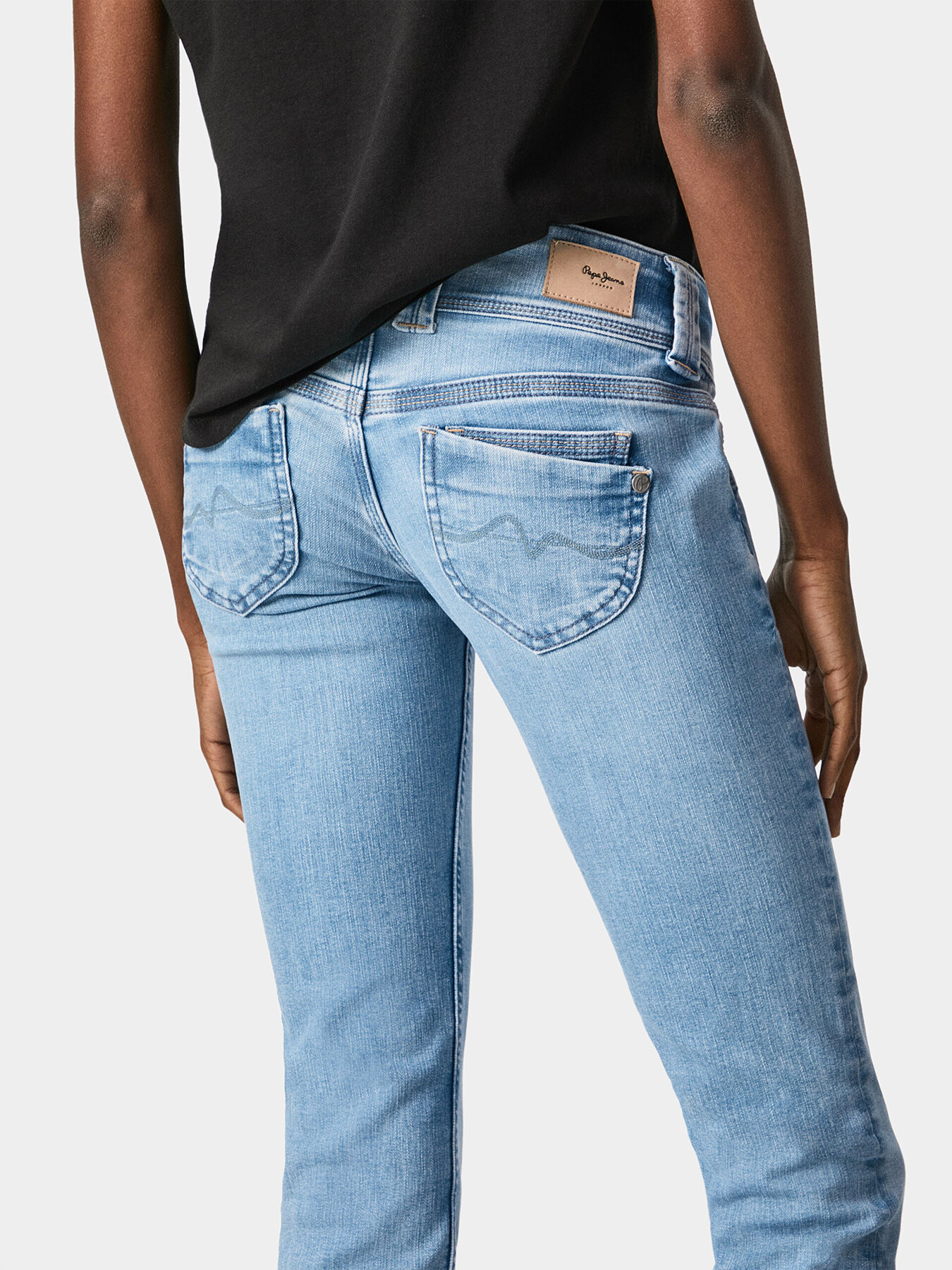 VENUS jeans with low waist brand Pepe Jeans — Globalbrandsstore.com/en