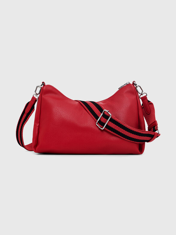Red bag with embossed logo - 3