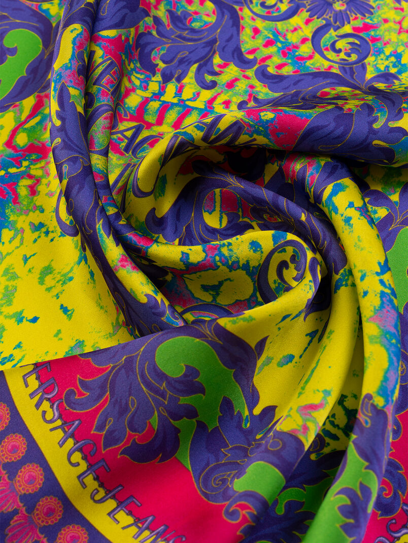 Square satin scarf with print - 3
