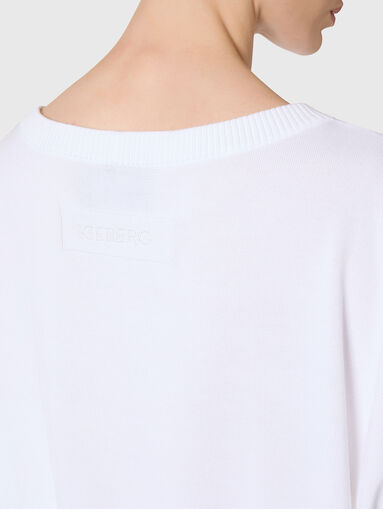 Oversized sweater with short sleeves - 4