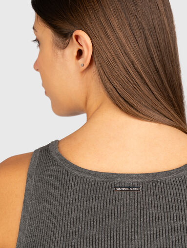 Ribbed knit cropped tank top - 4