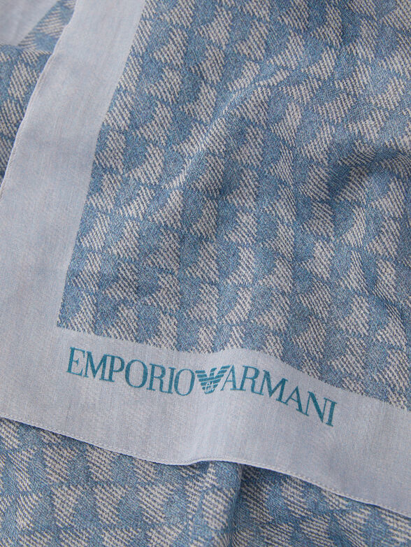 Scarf with geometric print and logo accent - 2