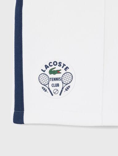 Shorts with accent stitching - 4