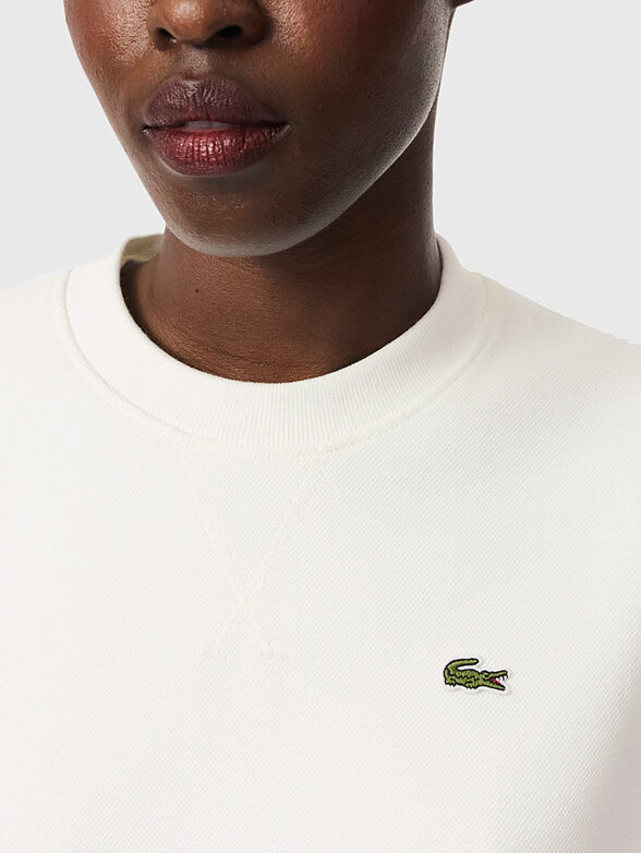 Sweatshirt with an oval neckline - 4