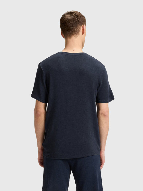 T-shirt with oval neckline - 3