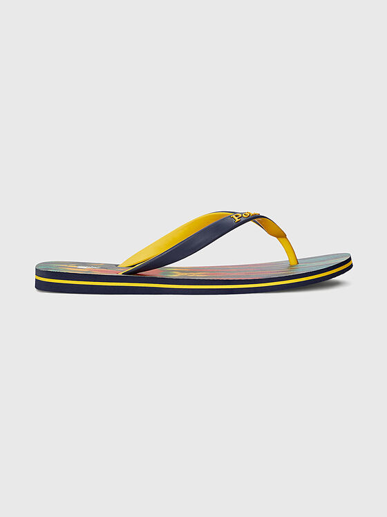 Плажни обувки с многоцветен принт - 1