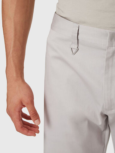 Grey cargo pants with logo detail - 4