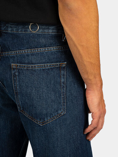 Blue jeans with metal logo detail - 3