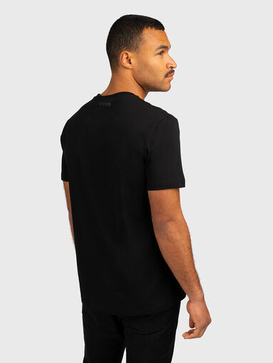 Slim fit T-shirt with contrast print - 3